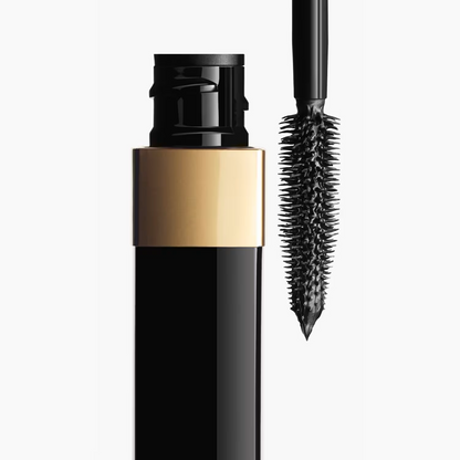 Chanel: Inimitable Waterproof